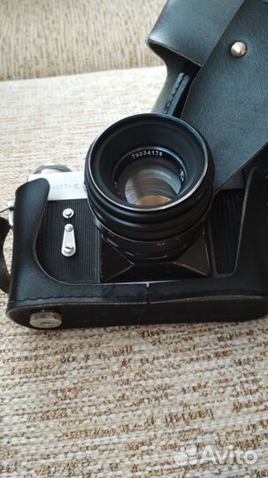 Фотоаппарат Зенит-Е с объективом Helios 44-2