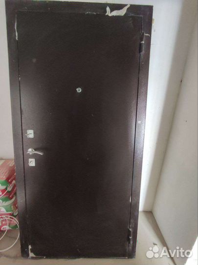 Дверь входная металлическая новая