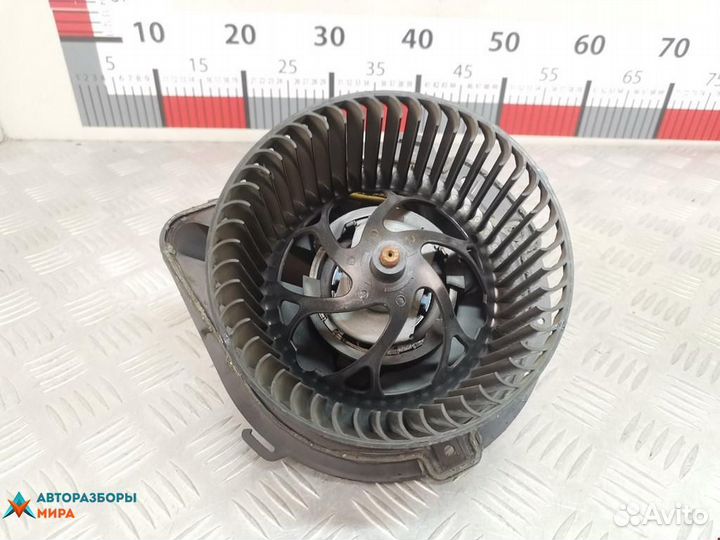 Моторчик печки Audi A4 B5 1998 8D2820021