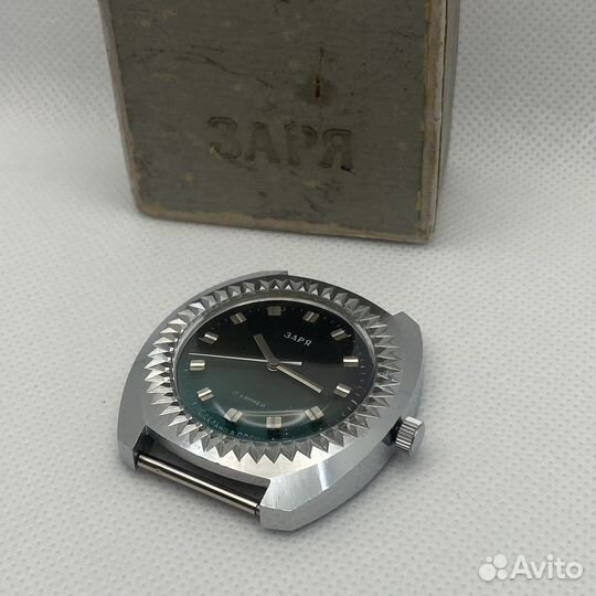 Часы «Заря», СССР - рифлёные