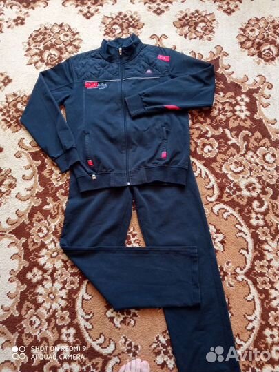 Спортивный костюм