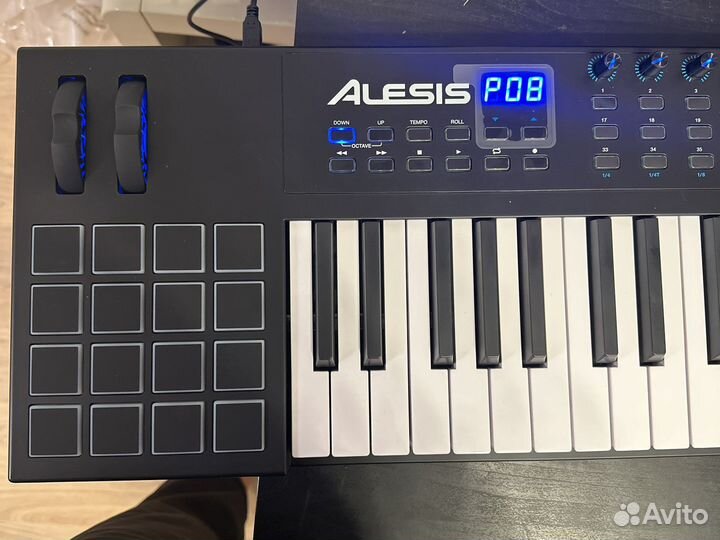Alesis vi61
