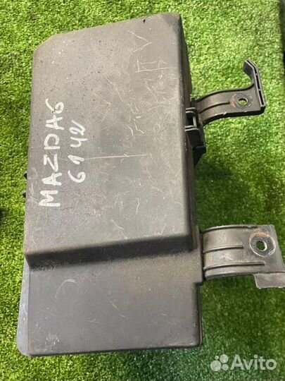 Блок предохранителей Mazda 6 1.8 2004