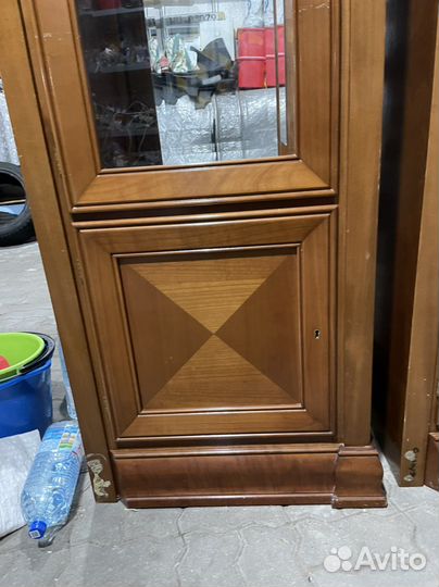 Буфеты и серванты