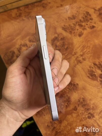 iPhone 14, 256 ГБ