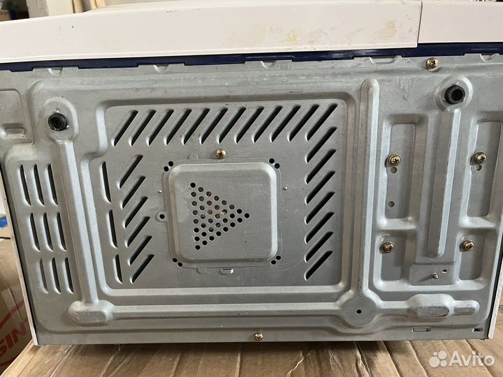 Микроволновая печь Samsung CE2875NR