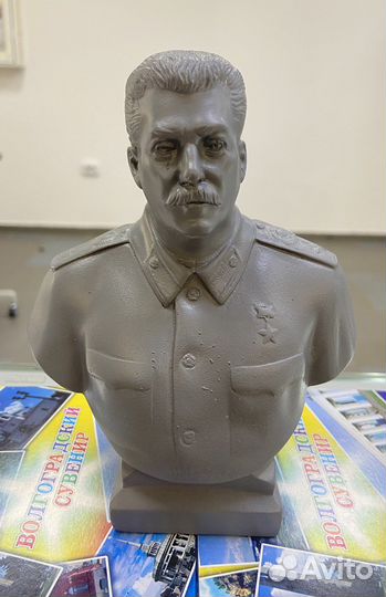 Бюст Сталин