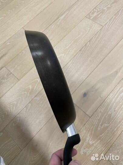 Антипригарная сковорода с крышкой Tefal 26 cM