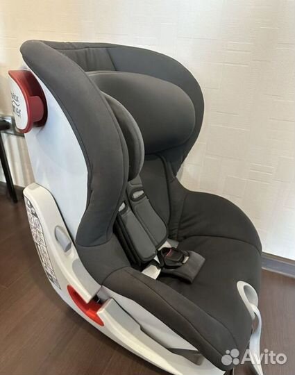 Кресло десткое Britax romer trifix