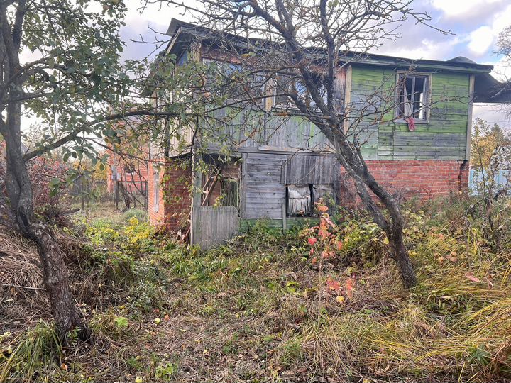 Дача 20 м² на участке 5,8 сот.