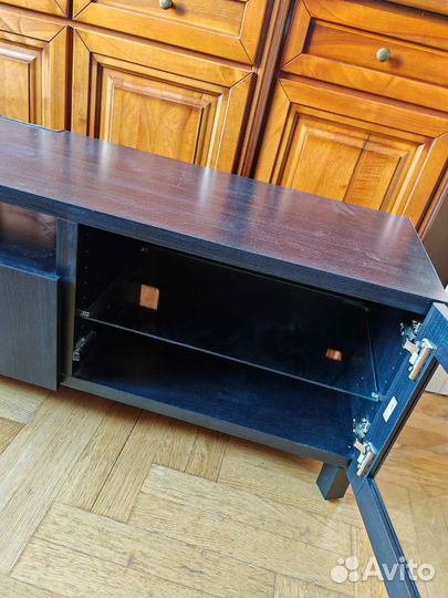 Тумба под тв IKEA бесто со стеклянными дверцами