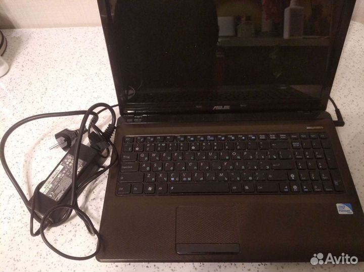 Ноутбук asus