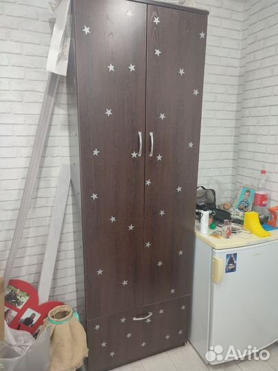 Шкаф