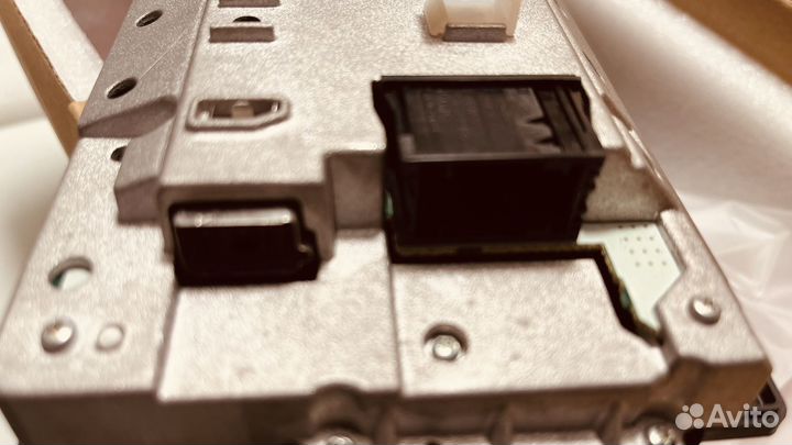 Бортовой монитор 8,8