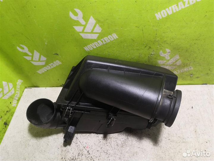 Корпус воздушного фильтра Мерседес Бенз 210 Е-кл