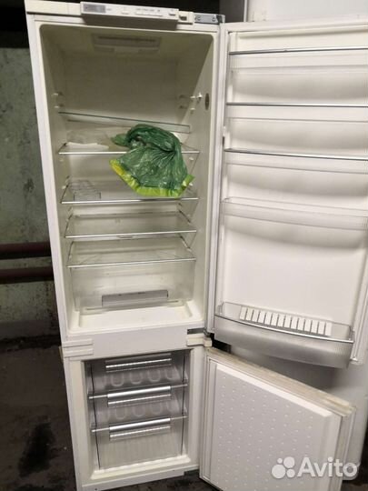 Встраиваемый холодильник Bosch