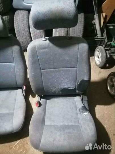 Передние сиденья Ниссан Альмена Н15
