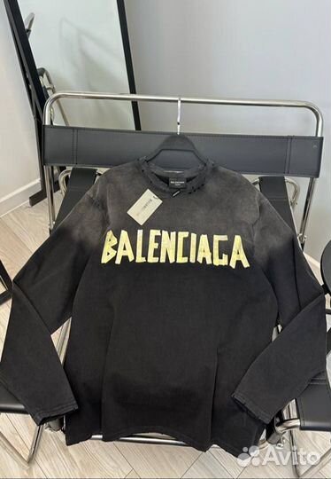 Толстовка Balenciaga