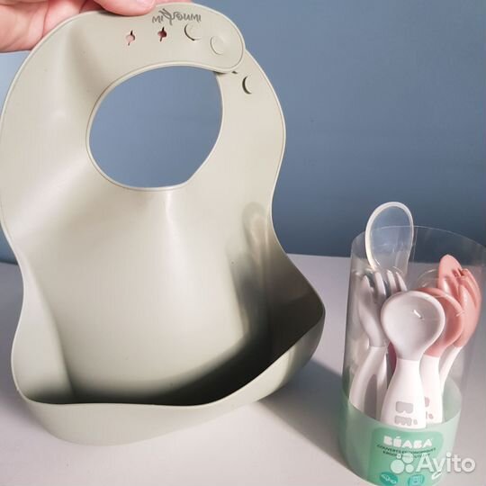 Нагрудник силиконовый, ложки и вилки новые детские