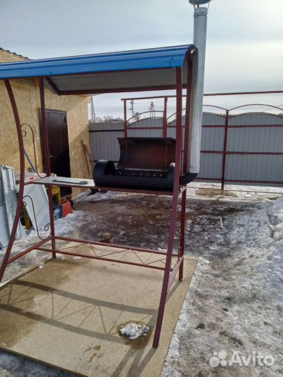 Мангал с крышей
