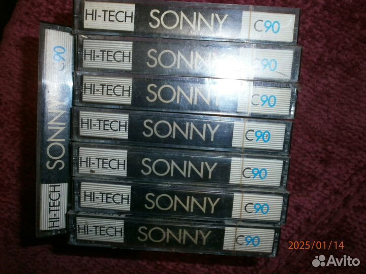 Аудиокассеты запечатанные sonny. Hi-Tech C90