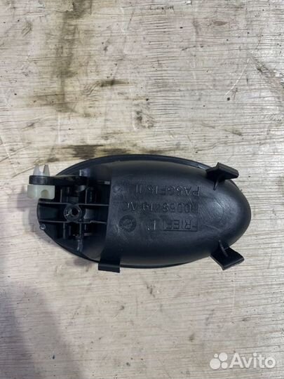 Ручка двери внутренняя левая Mercedes-Benz