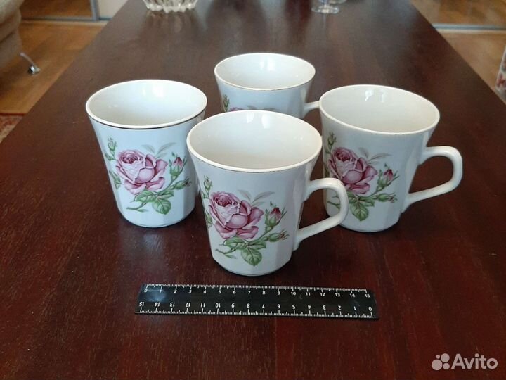 Блюдо, сахарница, сливочник, чайные блюдца