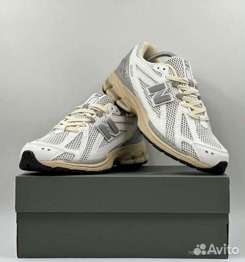 Комфортные New Balance 1906R White кроссовки