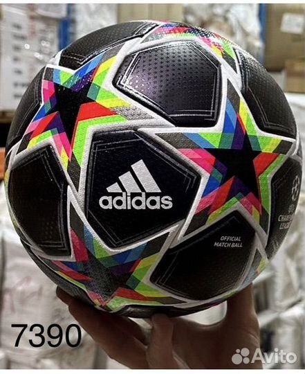 Футбольный мяч adidas лига чемпионов 2023