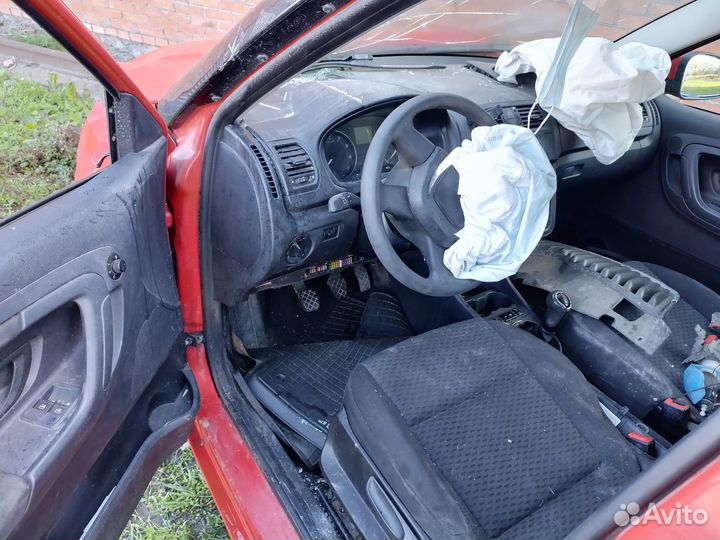 В разборе Skoda Fabia 2 Рестайлинг на бу Запчасти