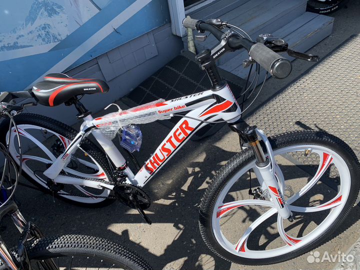 Велосипед на литых дисках -26