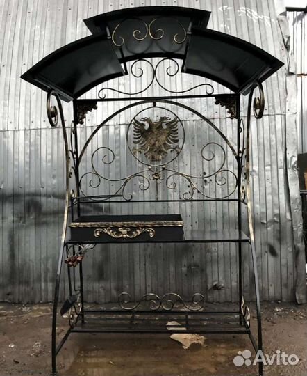 Мангал с крышей