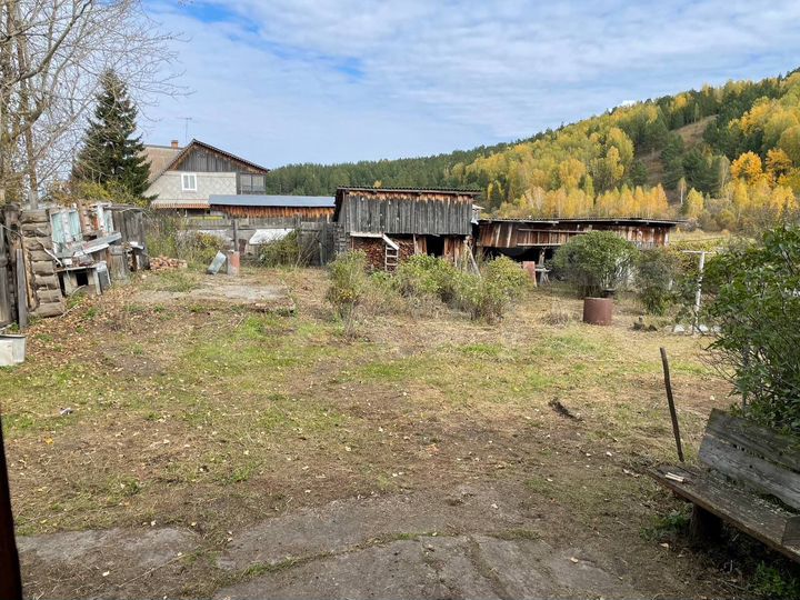 Дом 175 м² на участке 24 сот.