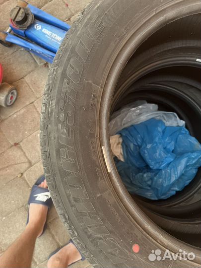 Bridgestone Dueler A/T 215/60 R17