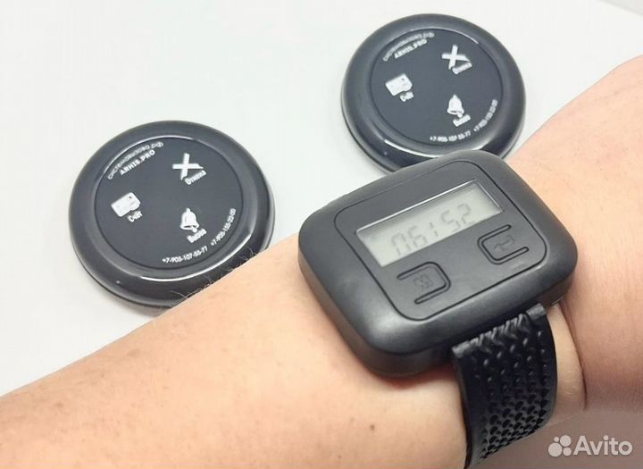 Кнпока вызова официанта модель Ультра и часы