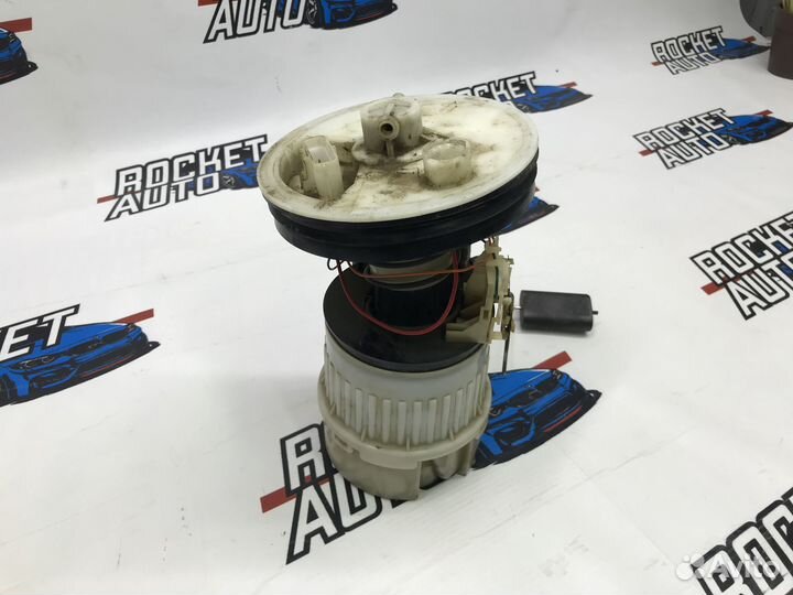 Насос топливный Volvo S40 31305129