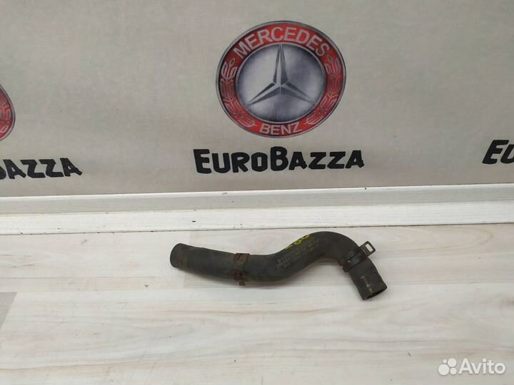 Патрубок системы охлаждения Mercedes W212