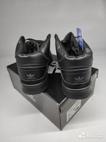 Кроссовки зимние новые