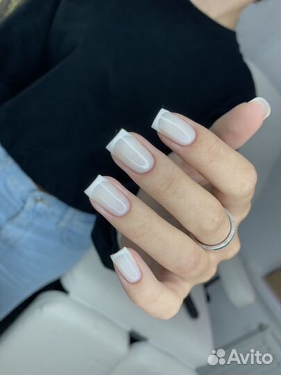 Маникюр, педикюр, наращивание ногтей