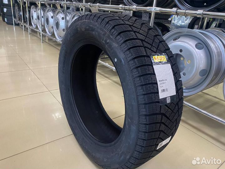 Pirelli Ice Zero FR 225/55 R17 101H