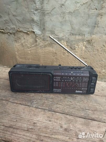 Salena 215. Selena 223