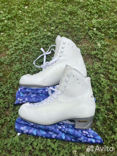 Фигурные коньки risport