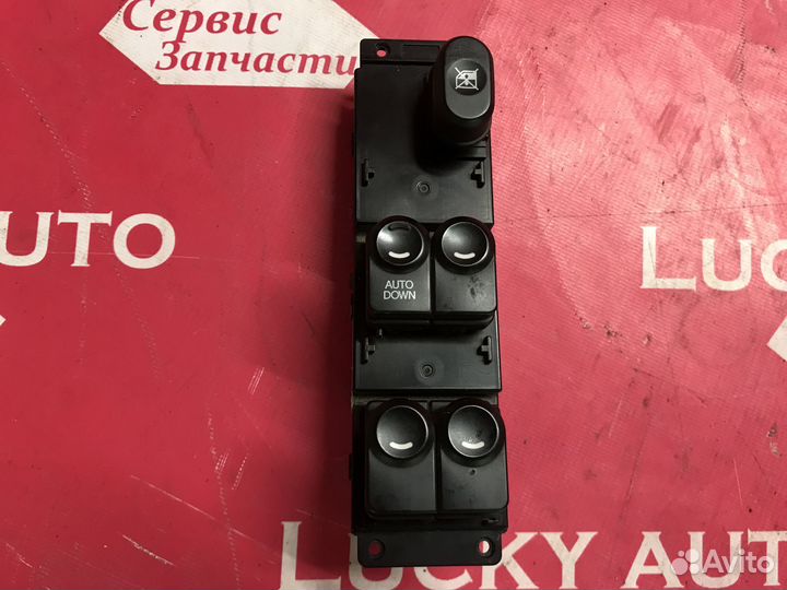 Кнопки стеклоподъёмника Хундай Солярис 1