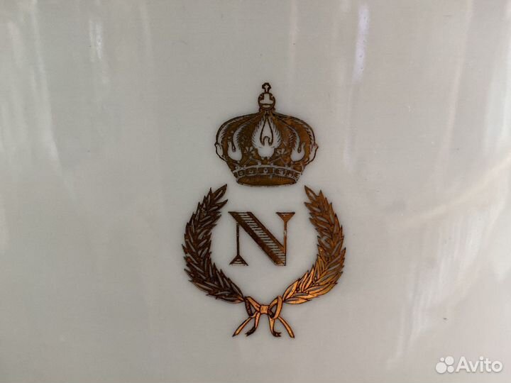 Кашпо белое. Фарфор. Золото. Франция