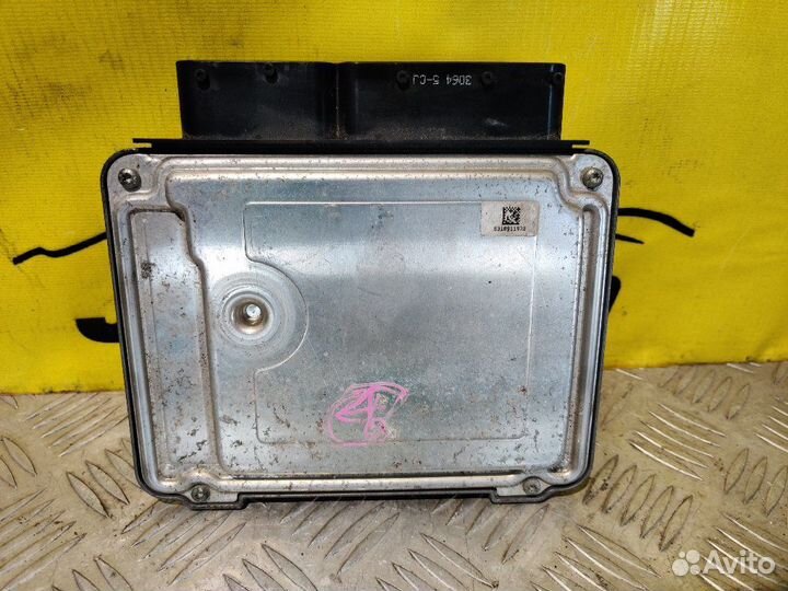 Блок управления двигателем Audi Q3 8U 8UB cczc