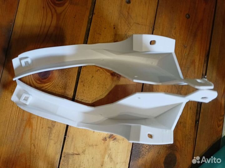 Накладка на крыло Toyota Estima
