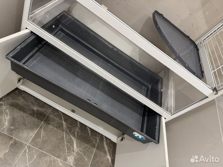 Клетка-витрина для шиншилл