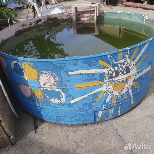 Пластиковый бассейн