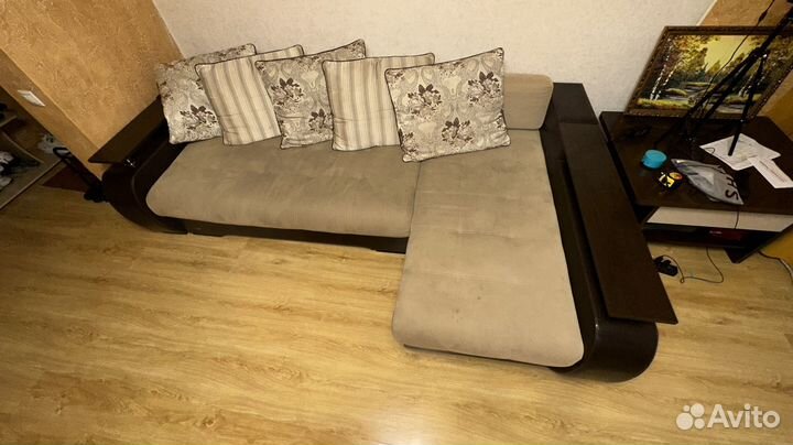 Угловой диван