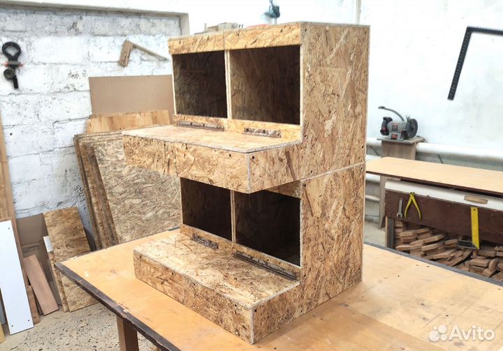 Гнездо для кур с яйцесборником